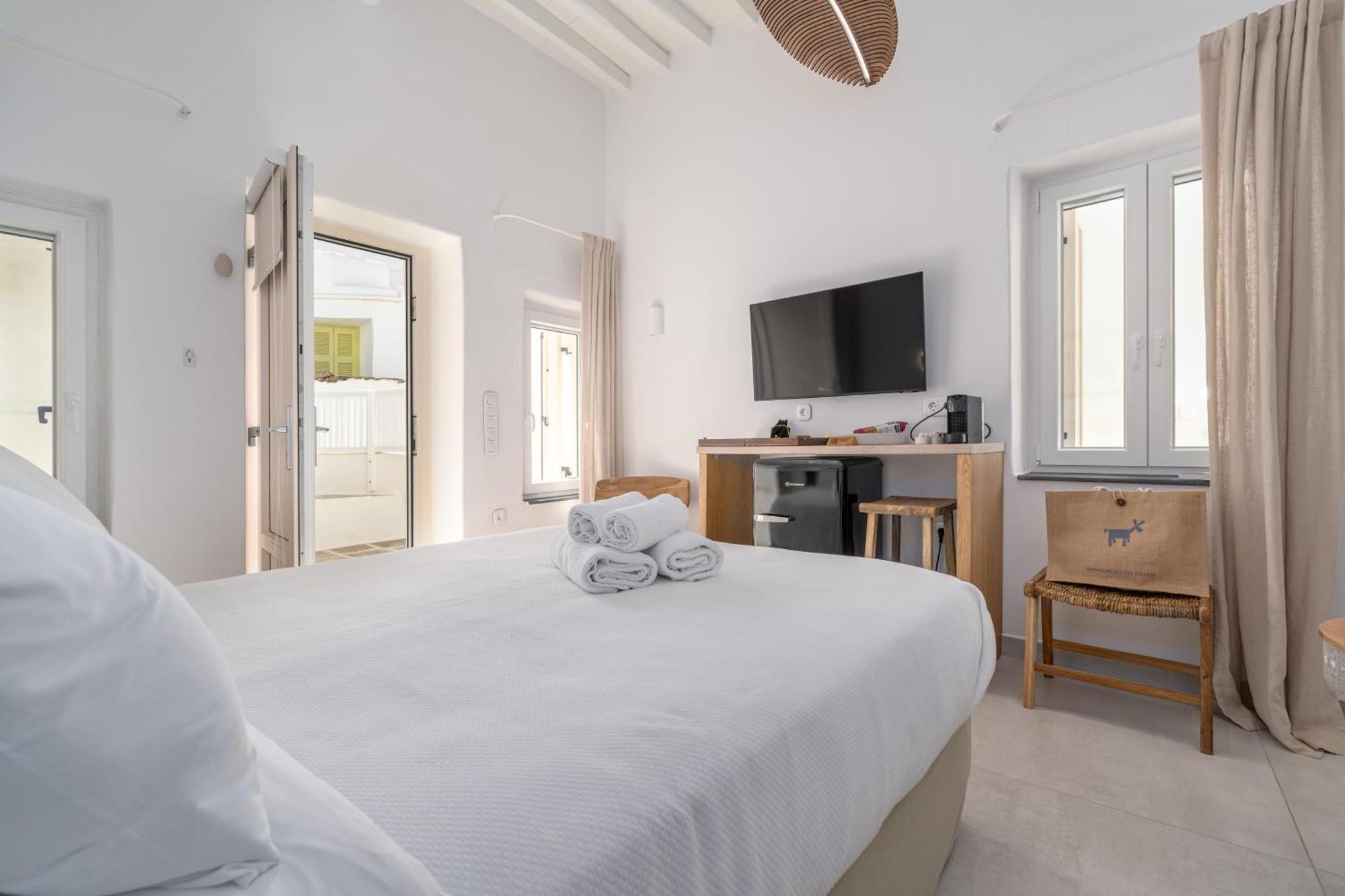 Rabagas Suites - In The Heart Of Sifnos Apollonía Exteriör bild